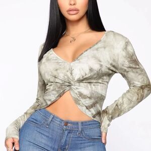 Fashion Nova Long Sleeve Top